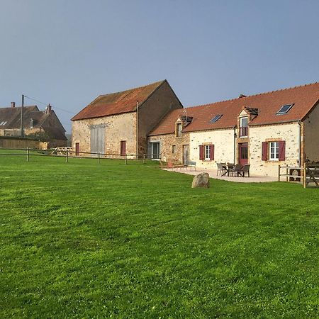 Gite Au Centre De La France Vesdun Exterior photo